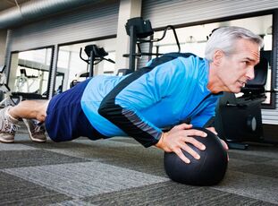 Attività fisica in un uomo di 50 anni per normalizzare la potenza